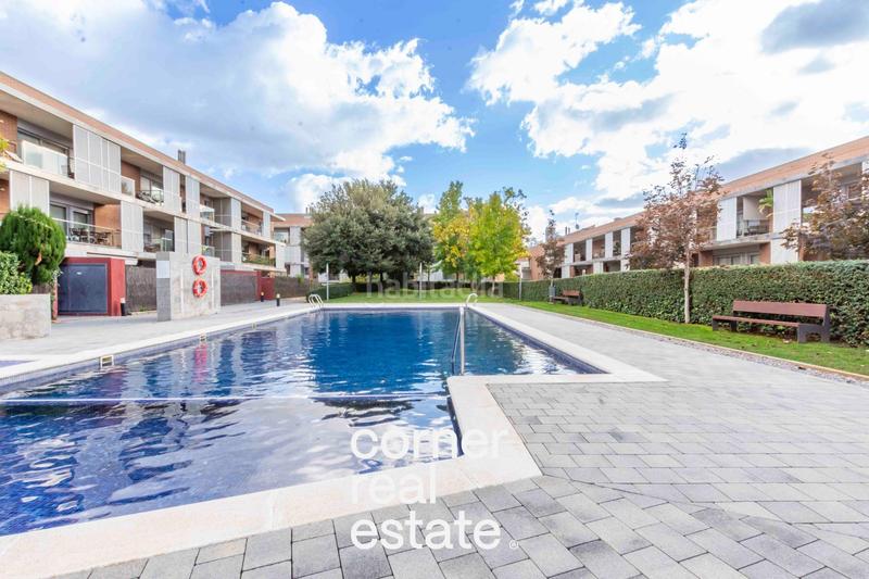 Foto 35f2cb40-06e4-4681-9399-60eb97ae4188. Planta baixa amb calefacció aparcament piscina a Sant Cugat del Vallès