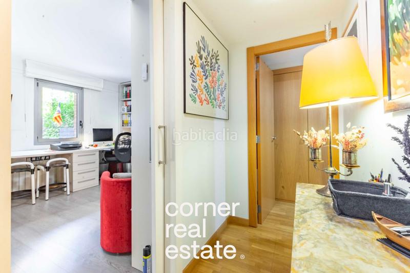 Foto 4058bc6f-8241-466b-b0f6-3f51b5569447. Planta baixa amb calefacció aparcament piscina a Sant Cugat del Vallès