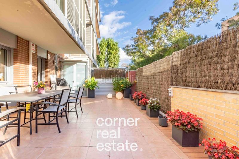 Foto 657995e3-fd96-45d0-90de-f19e3af47e0d. Planta baixa amb calefacció aparcament piscina a Sant Cugat del Vallès