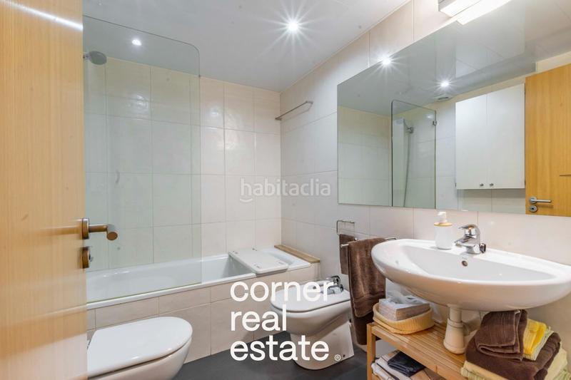 Foto 7a9baf4a-98a9-4c07-9f72-c8d145c6b4d0. Planta baixa amb calefacció aparcament piscina a Sant Cugat del Vallès