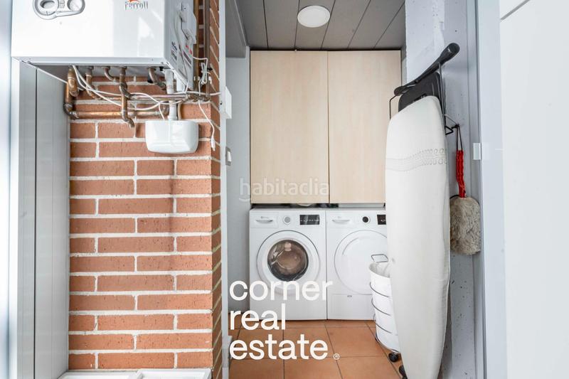 Foto ca21e2e3-8811-4d92-a66c-e5775867eee9. Planta baixa amb calefacció aparcament piscina a Sant Cugat del Vallès