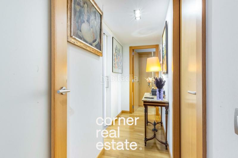 Foto f69dc2bc-e55d-4785-94d8-f1b8eac85553. Planta baixa amb calefacció aparcament piscina a Sant Cugat del Vallès