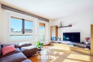 Appartement  Josep valls. Piso amplio y luminoso con piscina, parking y trastero en sant c