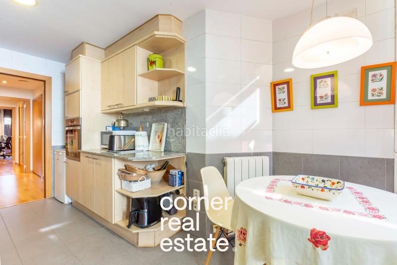 Foto 324ab14e-58d4-4056-92e4-b872b5b3a87d. Planta baixa amb calefacció aparcament piscina a Sant Cugat del Vallès