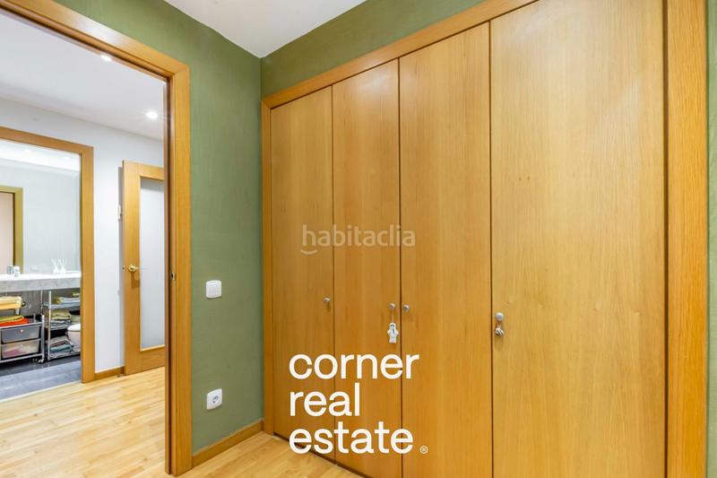 Foto ace1f8f8-4208-4b3c-b5fb-fe393098ab10. Planta baixa amb calefacció aparcament piscina a Sant Cugat del Vallès