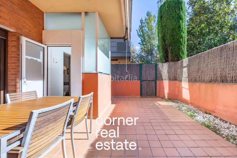 Foto bf5089dd-da25-4e5d-a0c1-20f382fb2d07. Planta baixa amb calefacció aparcament piscina a Sant Cugat del Vallès