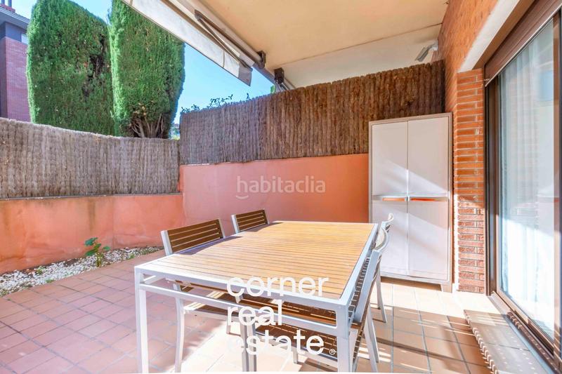 Foto c2f0eafa-1711-491f-a3b4-8cb342623edc. Planta baixa amb calefacció aparcament piscina a Sant Cugat del Vallès