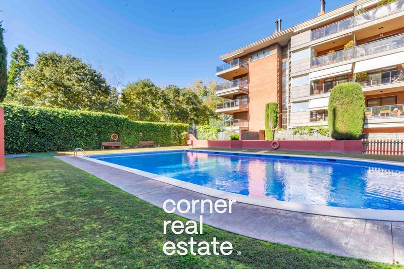 Foto d270c919-ebaf-4d74-97b5-091484779c2e. Planta baixa amb calefacció aparcament piscina a Sant Cugat del Vallès