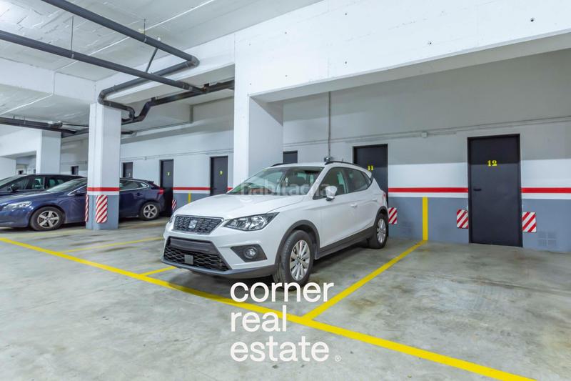 Foto dfd508c3-2b8f-4996-8754-85fe9daef903. Planta baixa amb calefacció aparcament piscina a Sant Cugat del Vallès