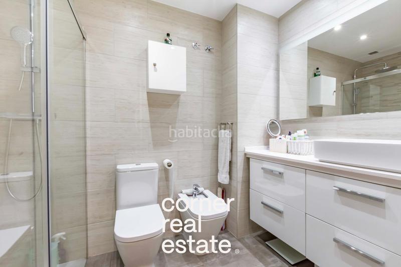 Foto ffcc87b8-b4a0-4836-816c-7cc58d4d9fbf. Planta baixa amb calefacció aparcament piscina a Sant Cugat del Vallès