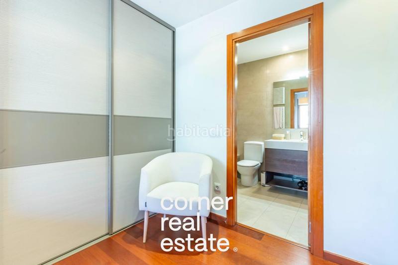 Foto 043fbf5a-2d23-419a-ab76-b6421a13fbc5. Pis amb calefacció aparcament piscina a Turó de Can Mates Sant Cugat del Vallès