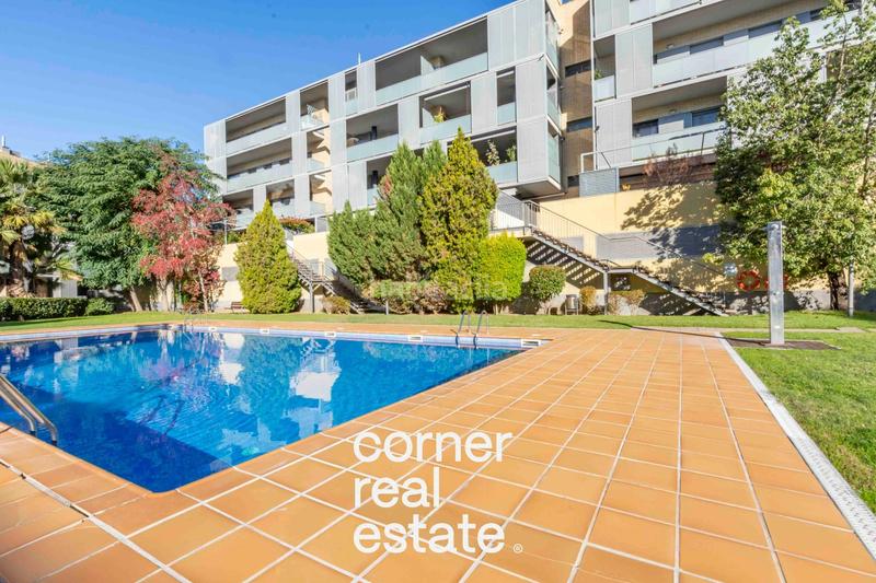 Foto 7b2142a4-4f9c-4ab6-9523-00ebb38712de. Pis amb calefacció aparcament piscina a Turó de Can Mates Sant Cugat del Vallès