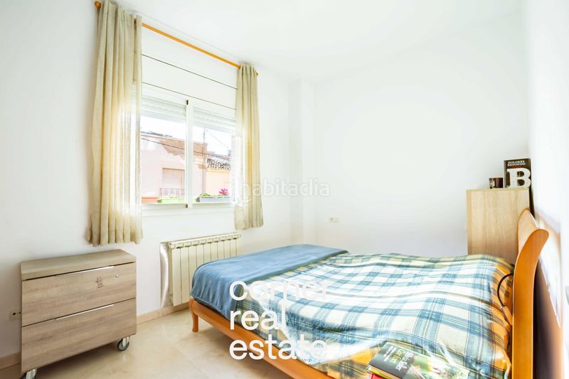 Foto a6803e35-598d-4294-a278-33d35cdcb693. Planta baixa amb calefacció aparcament a Cementiri Vell Terrassa