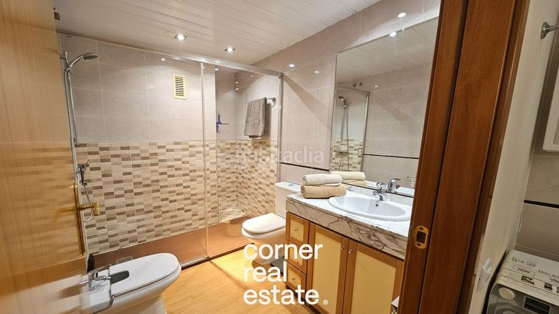 Foto f5faf789-e6a9-4bbf-81f1-f868ebb0e995. Casa adossada amb calefacció aparcament piscina a Masquefa