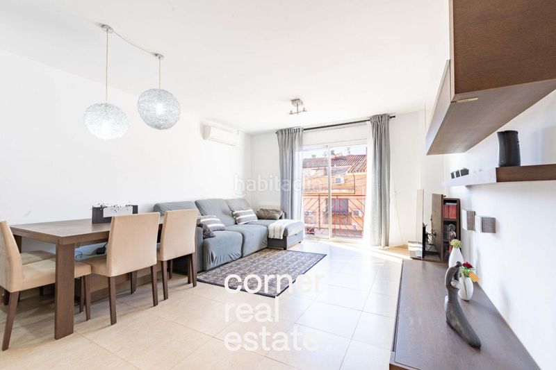 Foto 05d7d28d-e247-49c2-8a56-e25133514f74. Ático  dúplex luminoso con terrazas y piscina en can oriol can rosés, en Rubí