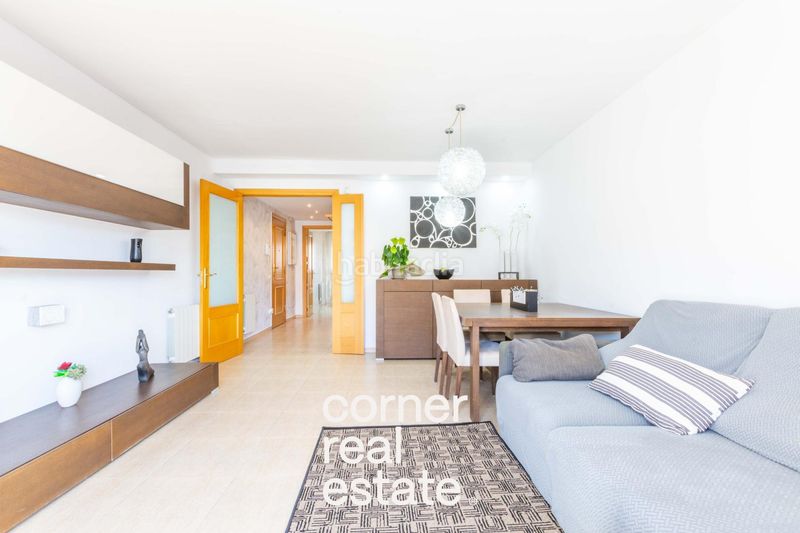 Foto 7cfaa59f-47fd-4295-ab4a-2a8b53923229. Ático  dúplex luminoso con terrazas y piscina en can oriol can rosés, en Rubí