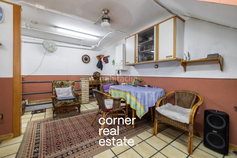 Foto 54a83dcf-5984-4049-89c5-b22373adb4e0. Casa adossada amb calefacció aparcament a Can Clos-Pinetons Ripollet