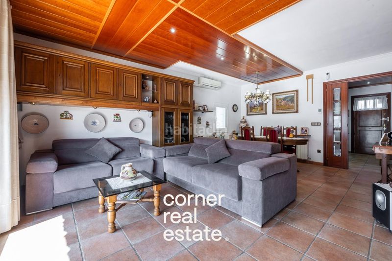 Foto a8004713-bd03-4850-a25e-ae4ddfc4dded. Casa adossada amb calefacció aparcament a Can Clos-Pinetons Ripollet