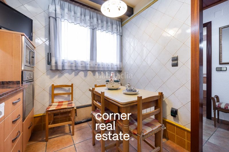 Foto ae03745f-4acd-42a2-8d24-6dcbc2c08105. Casa adossada amb calefacció aparcament a Can Clos-Pinetons Ripollet