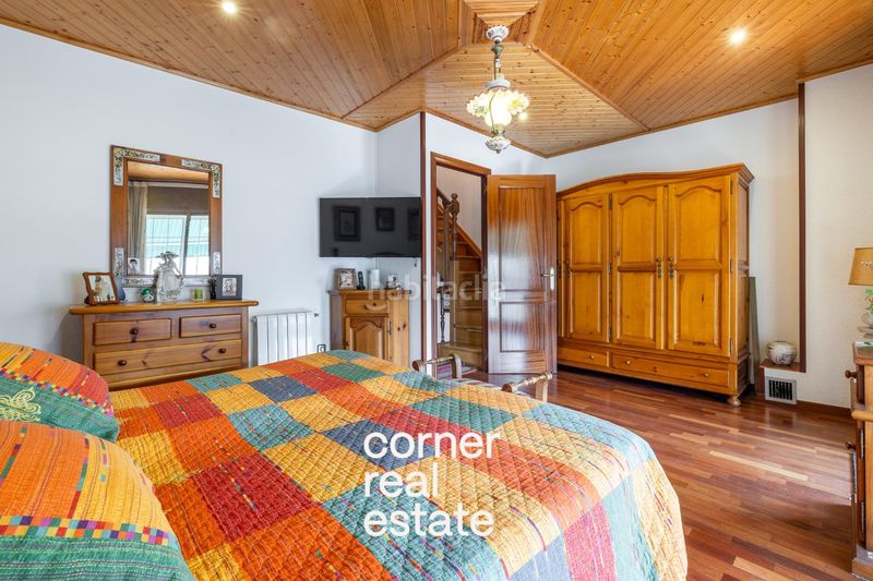 Foto c85020a8-9905-40c1-a2a0-1cdef9d7edbb. Casa adossada amb calefacció aparcament a Can Clos-Pinetons Ripollet