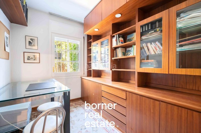 Foto 61101c9d-56d9-48ed-8208-8d05f495e5ae. Casa adosada exclusiva casa esquinera de 386m2 con jardín privado y piscina en lEixample. en Sant Cugat del Vallès