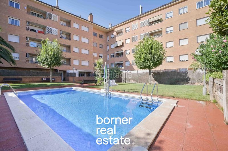 Foto b5f246dc-cb80-4e31-9fd4-3996fc2d6f6e. Pis amb calefacció aparcament piscina a Ca n´Alzamora Rubí