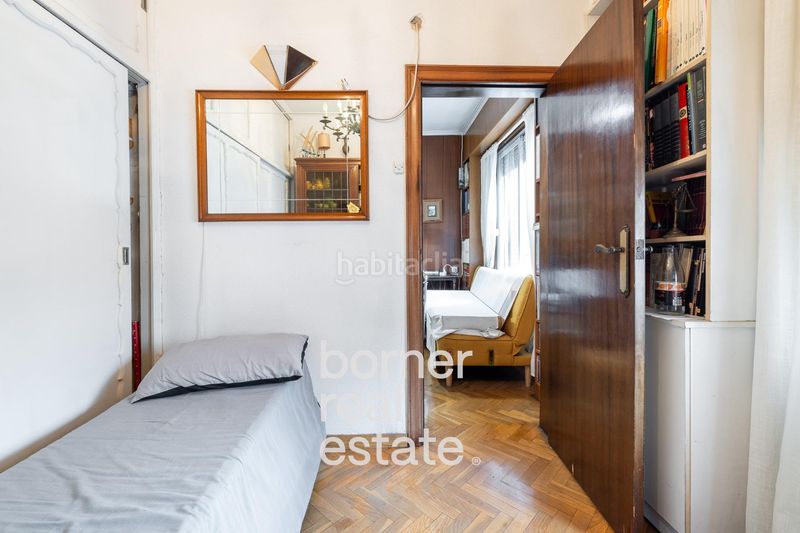 Foto f2d9d71d-2c19-409a-91f8-f71214893e5d. Pis amb calefacció a Barri de les Corts Barcelona