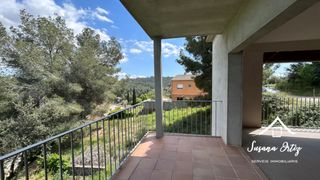 Chalet à Piera. Casa en venta piera