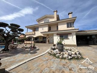 Xalet a Collbat. Casa en venta en collbat