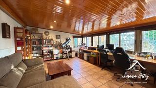 Chalet à Sant Esteve Sesrovires. Casa en venta en sant esteve de sesrovires