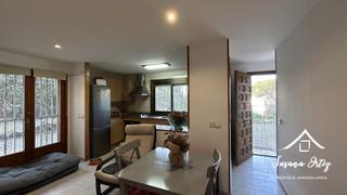 Xalet a Sant Esteve Sesrovires. Casa en venta en sant esteve de sesrovires