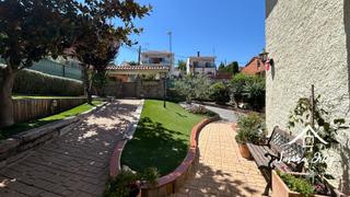 Casa a Abrera. Elegante y acogedora casa en abrera.