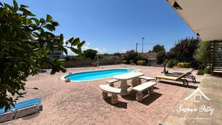 Chalet en Masquefa. Casa en venta en masquefa urbanización can valls