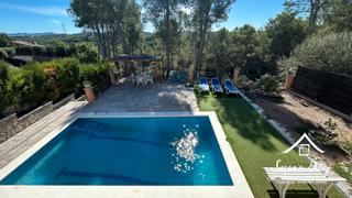 Chalet in Can Rial. Casa en venta en esparreguera urbanización can-rial