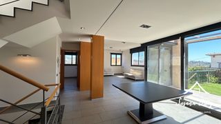 Chalet in Abrera. Chalet en venta en abrera