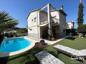 Chalet en Masquefa. Casa en venta masquefa