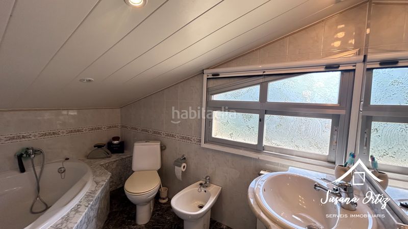 Foto bb2b83c7-19e8-4881-b32b-754bacebd6e4. Chalet mit kamin heizung parking pool in Piera