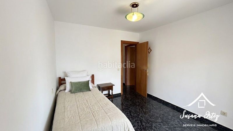 Foto 8f9d4275-3095-4e12-a951-212e9975bd9b. Casa adossada amb calefacció aparcament a Nucli Urbà Esparreguera