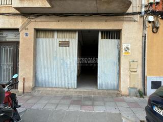 Business premise in El Tancat-Mas d´en Gual. Almacén en venta en el vendrell
