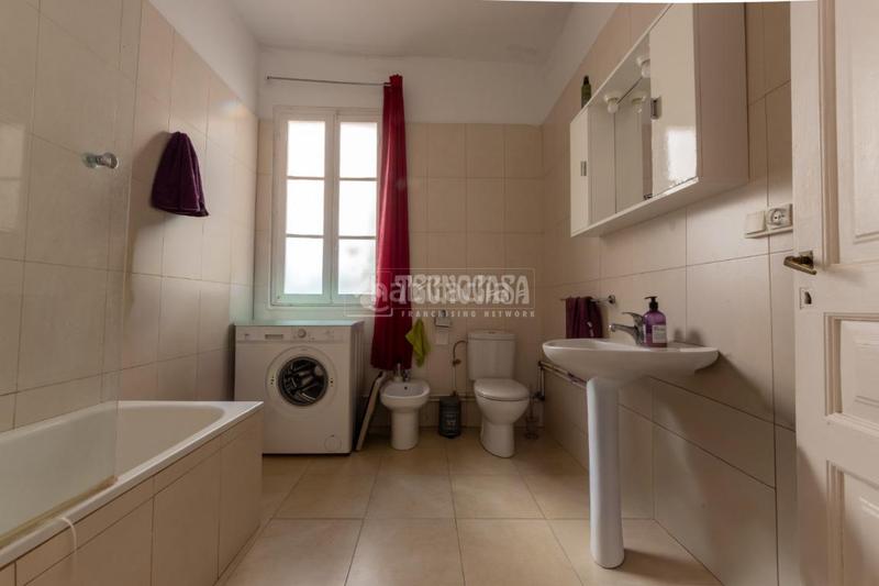 Foto 2141055d-0b8a-46f7-b60e-78a4fef73415. Edificio  en venta en Centre Reus