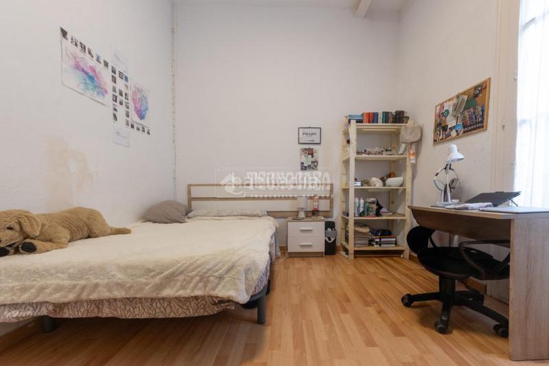 Foto 23678c9b-76d6-4833-8609-4fc7c032ca4c. Edificio  en venta en Centre Reus