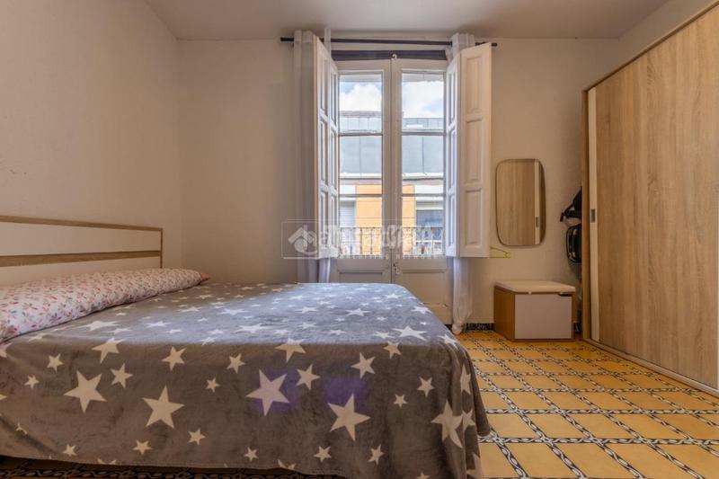 Foto 5b32fae4-87c8-4dab-8fc0-8b073770c97a. Edificio  en venta en Centre Reus