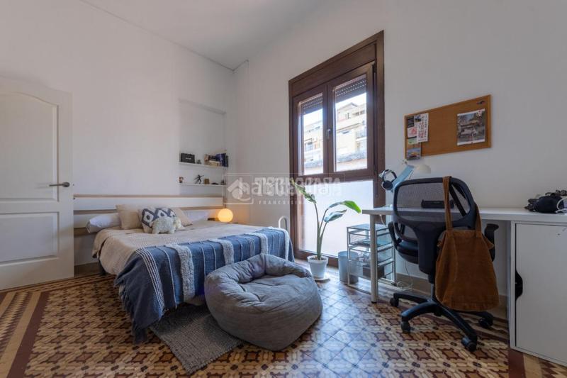 Foto 5cffa9c7-ded0-46d5-a5f7-47445f8d529d. Edificio  en venta en Centre Reus