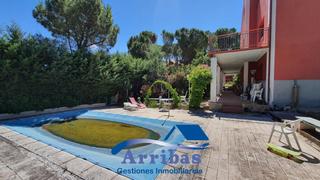 Chalet in Almorox