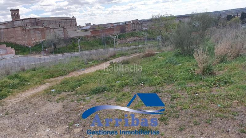 Foto fa6c8555-b992-4fba-9ba5-08b80cf1d905. Terreno residencial parcelas casco urbano en Escalona