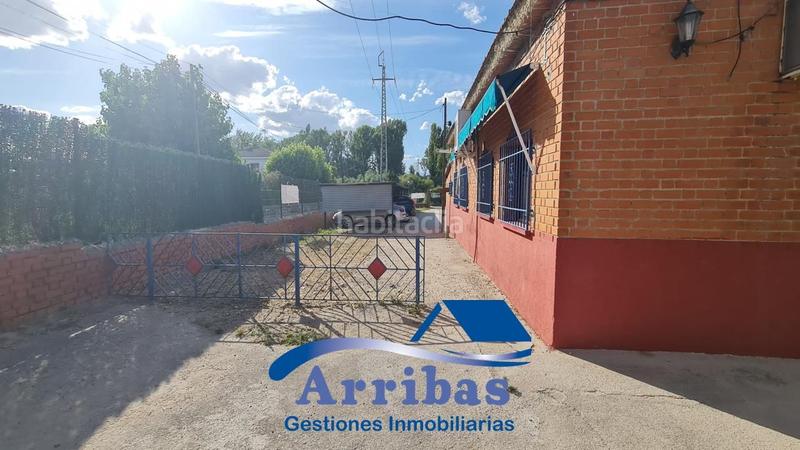 Foto 159f3bc7-f89d-4c7a-8fe3-ea2ae5cd2a79. Locale commerciale con riscaldamento in Escalona