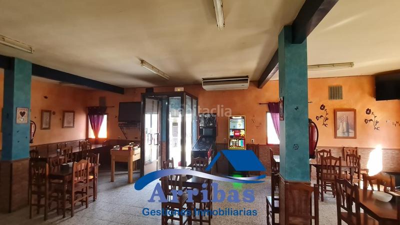 Foto 2d906c08-6368-431b-9406-ec2285c8256d. Locale commerciale con riscaldamento in Escalona