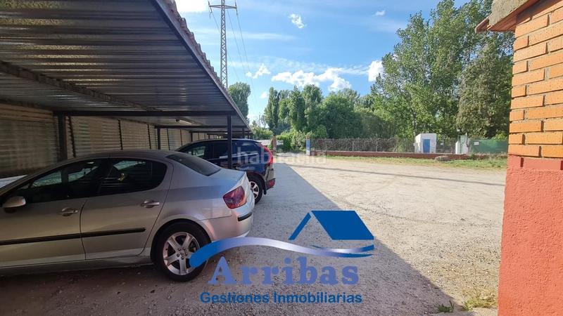 Foto 8f9c399d-3f14-4f24-9a0d-6a6a453176b7. Locale commerciale con riscaldamento in Escalona