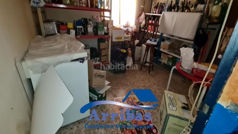 Foto a1ed4158-5459-45b1-9249-95abeeafbf61. Locale commerciale con riscaldamento in Escalona
