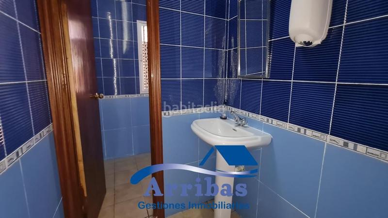 Foto bb148d06-4bf2-4935-8d01-373f43bb6e11. Locale commerciale con riscaldamento in Escalona